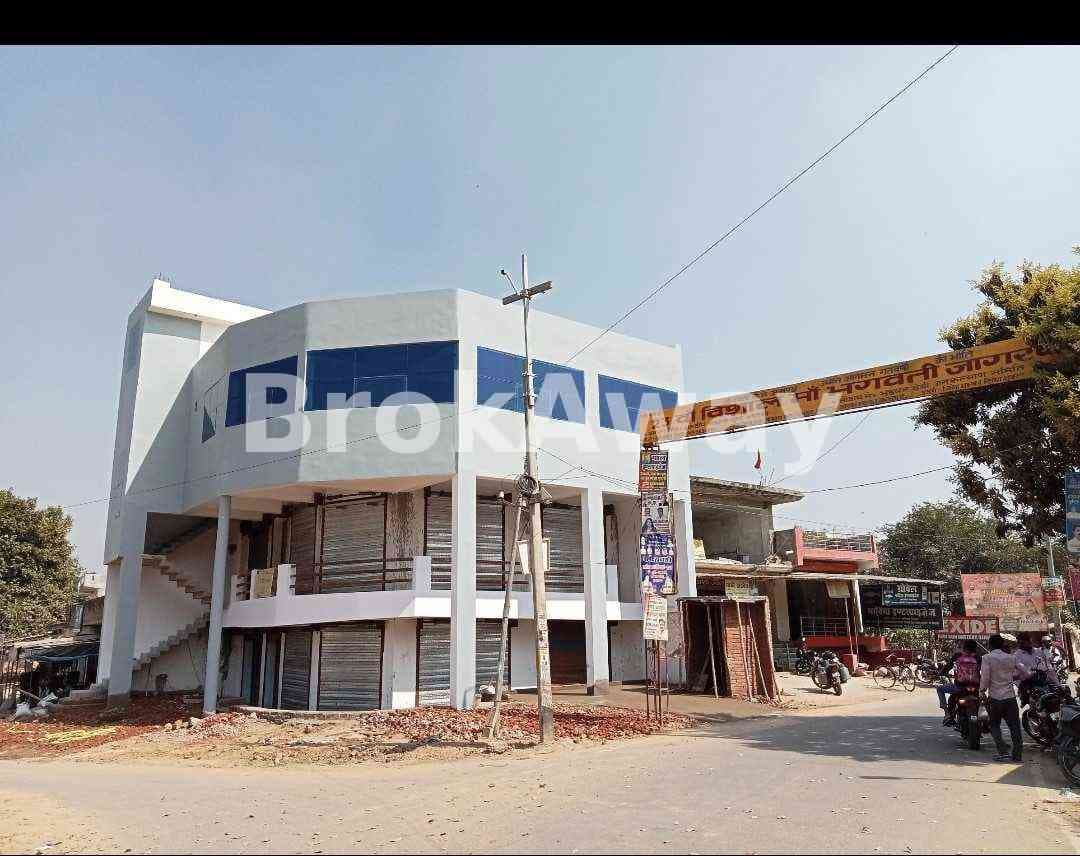 Commercial Showroom for Lease